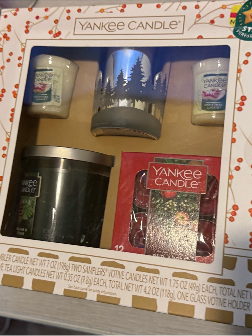 Yankee Candle festive gift assortment - red, green, white, silver